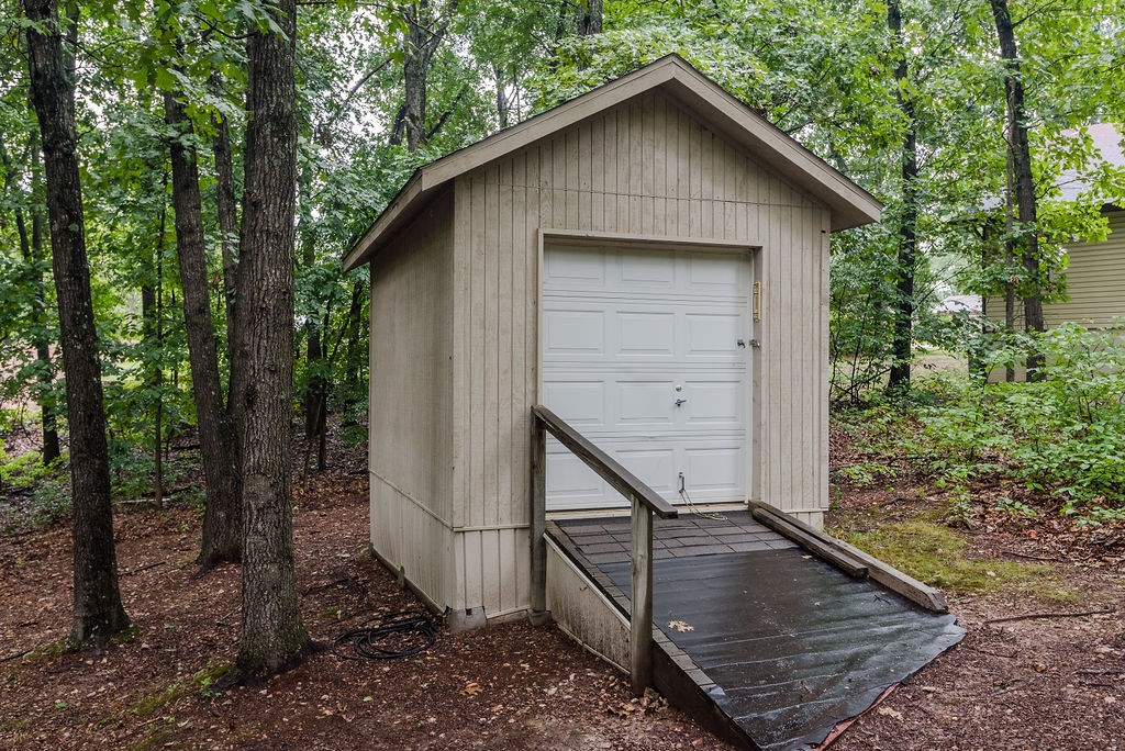 Radnor Sub Bvv - Residential Lease