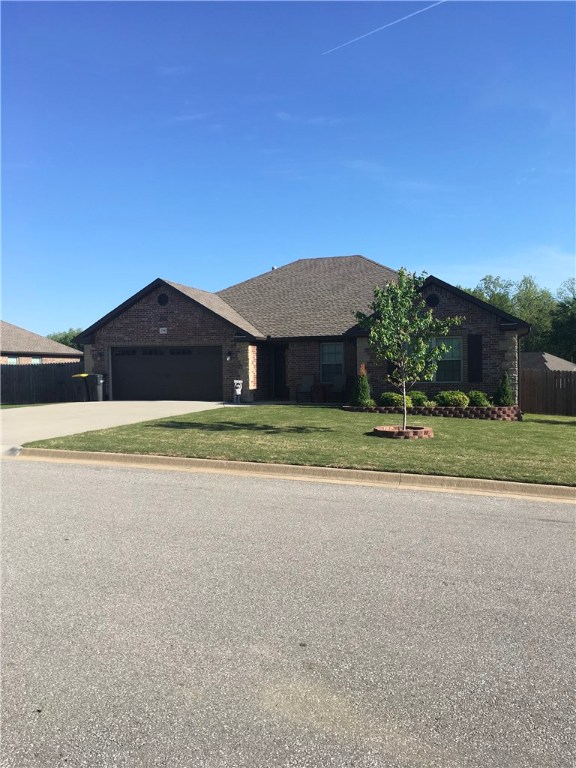 Immaculate well kept house. Kitchen with 3 cm granite countertops, pantry, island and stainless steel appliances. Split floor plan. Master bath has separate walk in shower and jetted tub. Tiled flooring in all wet areas as well as living room, which is great for pets or families. Screened in back patio. Corner lot and additional lot with privacy fence making the yard a little over a half acre. Lots of room for entertaining. Also includes a 8 x 12 storage shed.  This home is waiting just for you.