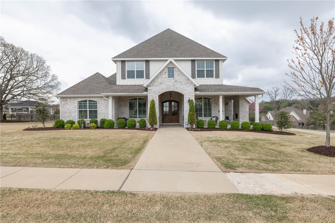 Incredible one owner home in East Fayetteville’s Overton West S/D.  5,165 heated sq ft offers 6 bedrooms, 5 full and 1 half bath, open eat in kitchen to living, study, formal dining, mudd room, laundry room, upstairs study, and a bonus room.  This is a super functional floor plan w/ 2 of these bedrooms on the main level!  Amenities include hardwood floors, chefs kitchen offering built in double ovens, gas cooktop, custom cabinetry, HUGE walk in pantry, butler’s pantry with a wine refrigerator, double shower heads in the primary, walk in closets, upstairs laundry offering, 2 outdoor fireplaces, fully privacy fenced yard, and a 3 car side load garage w/ epoxy flooring.  BRAND new ROOF in 2024.  Home is zoned for Vandergriff Elementary.