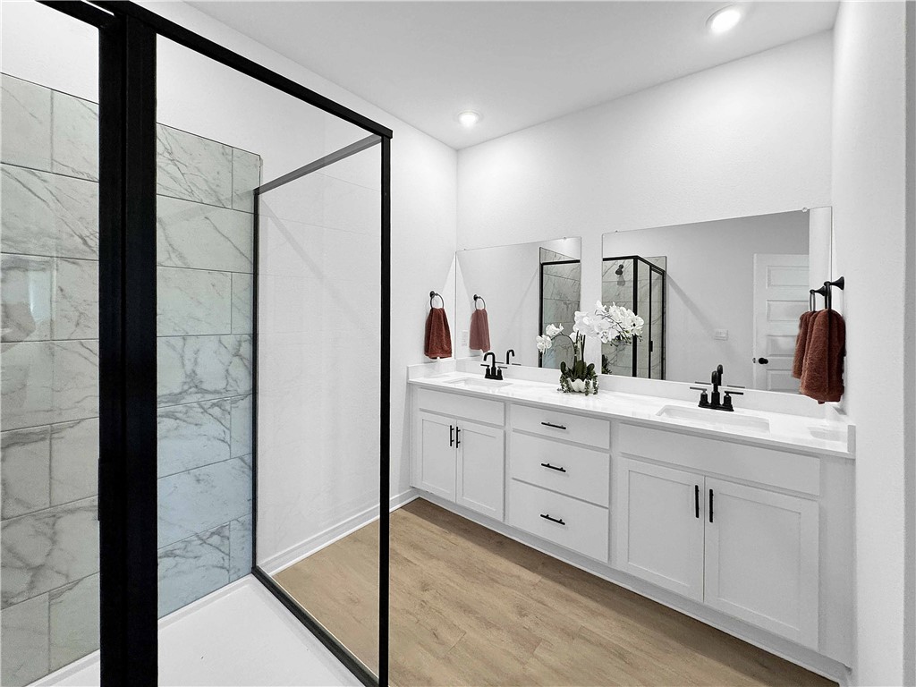 Noah's Landing - Residential