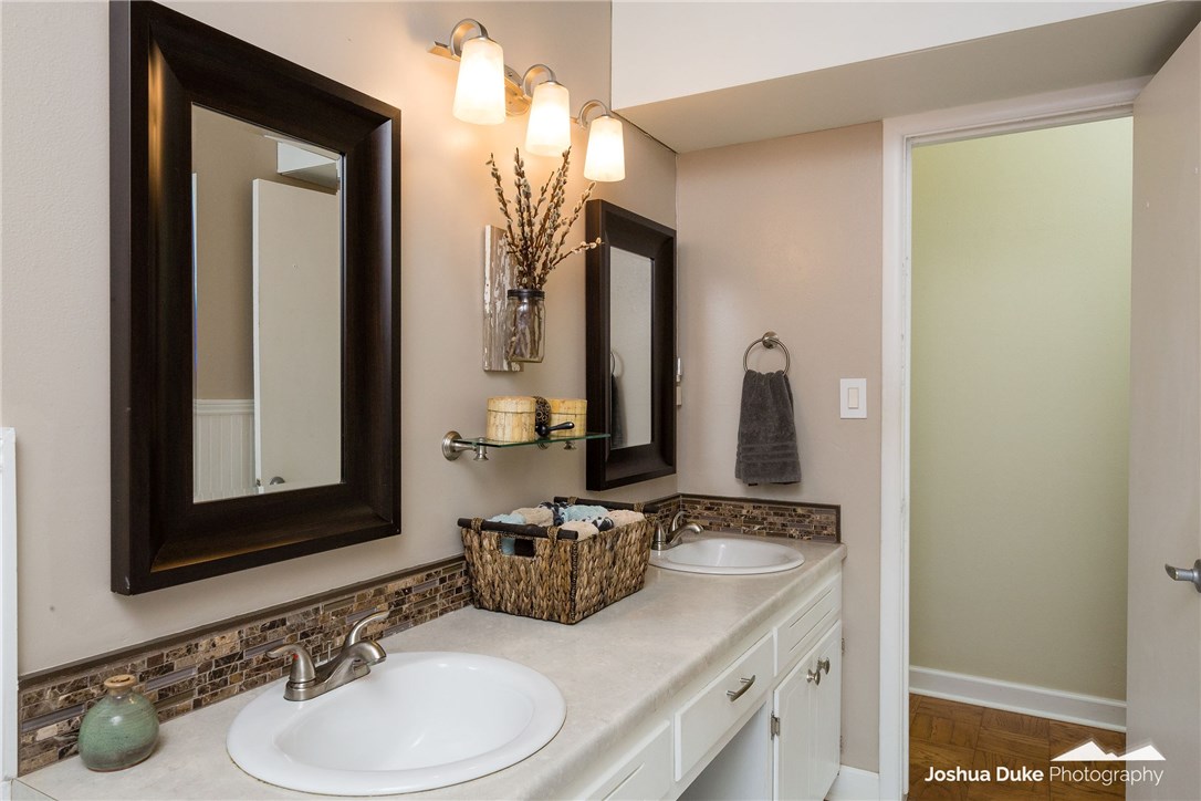 Maple Crest Add - Residential