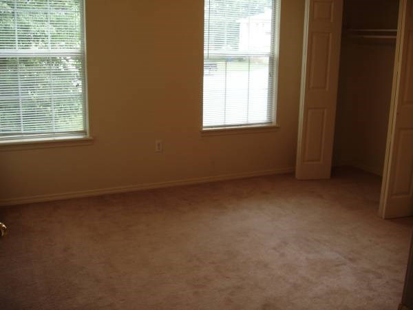 Applegate Sub Bentonville - Residential Lease