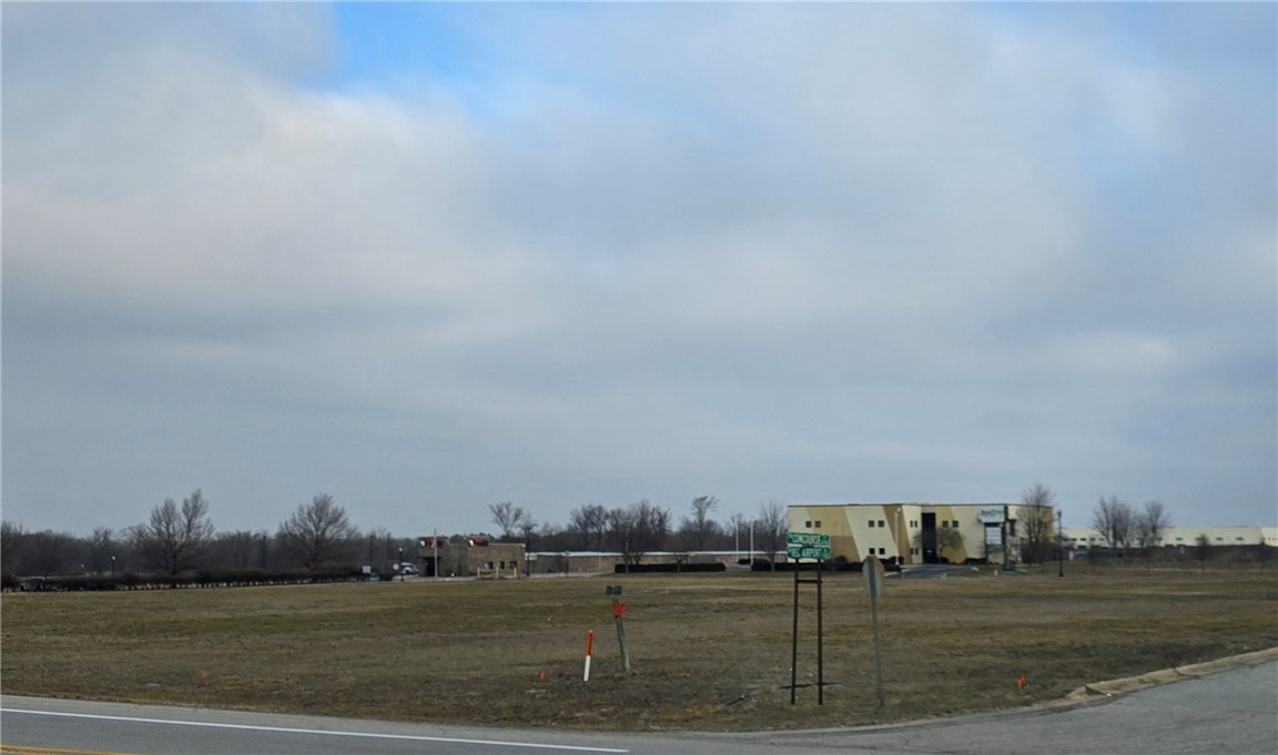 Straube Bus Park Bentonville - Land
