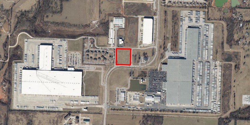 Straube Bus Park Bentonville - Land