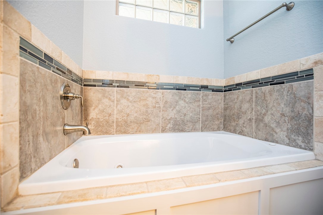 Riverwalk Farm Estate Ph Iii Bentonville - Residential Lease