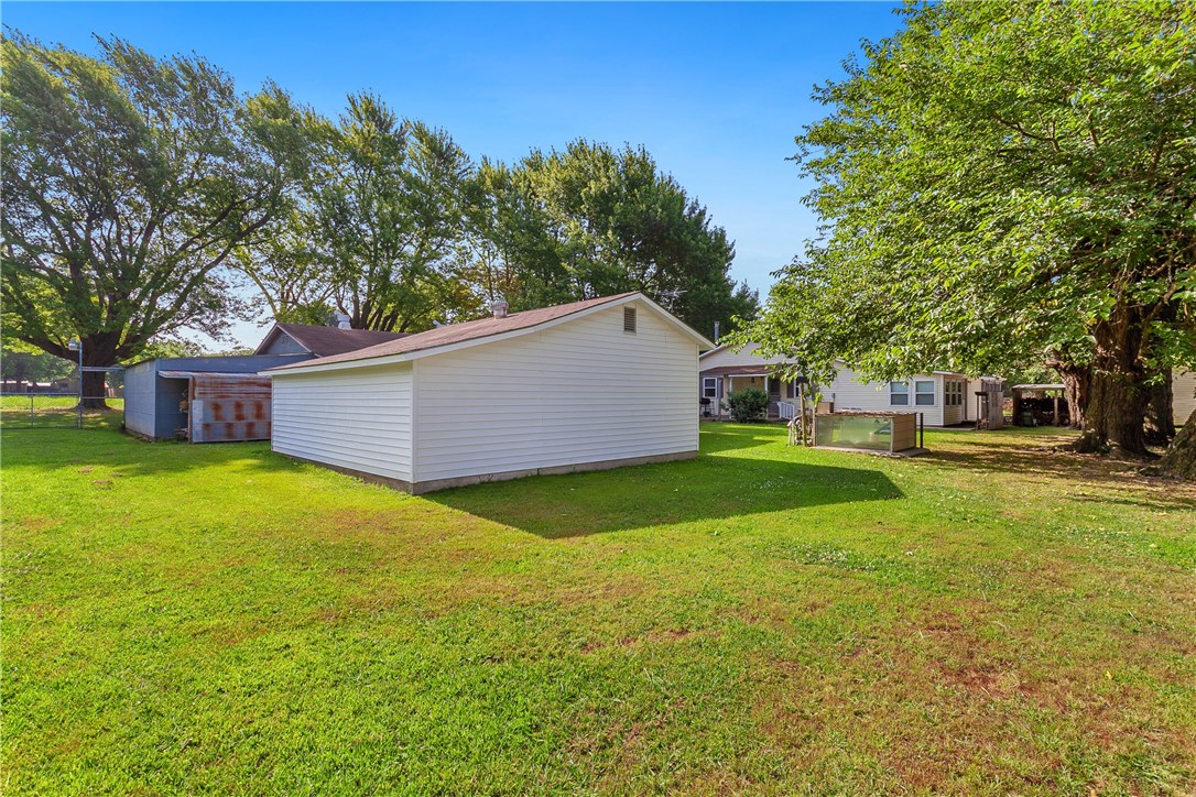 Lincoln Outlots - Residential