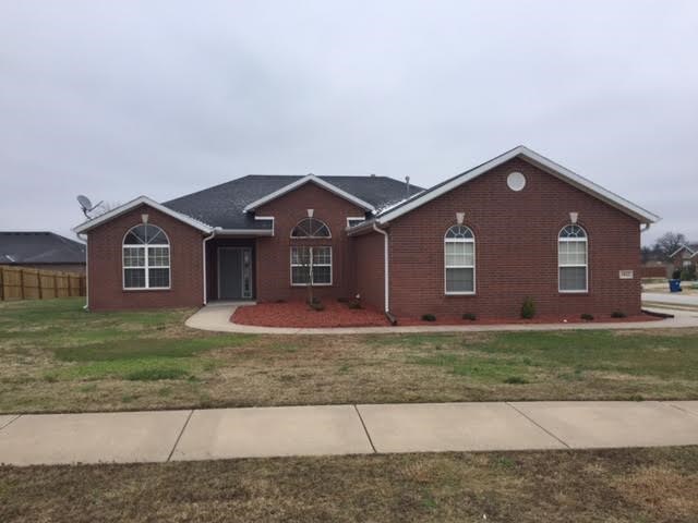 Really nice all brick house on a corner lot. New paint through out. Open floor plan, wood floors, granite counters, and really large master bath! This rental won't last long!