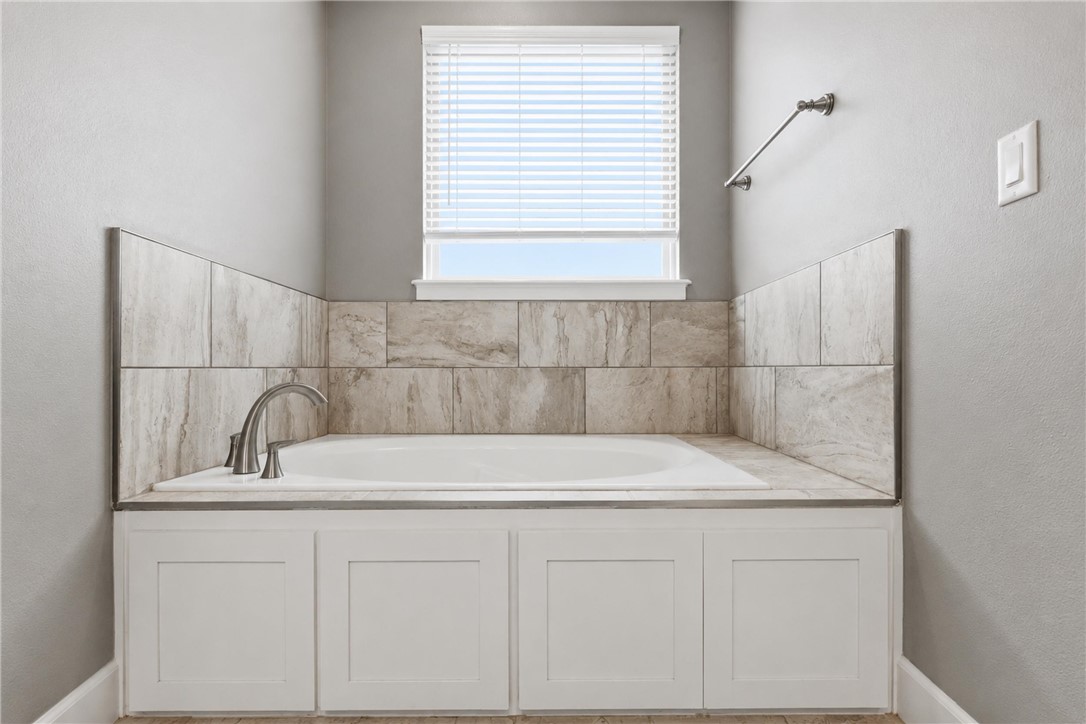 Rolling Acres Ph Ii Sub Bentonville - Residential Lease