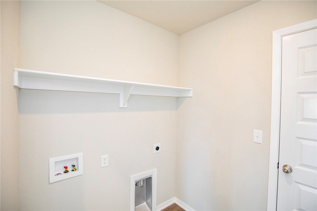 WALNUT HILL SUB PH IV-PEA RIDGE - Residential Lease
