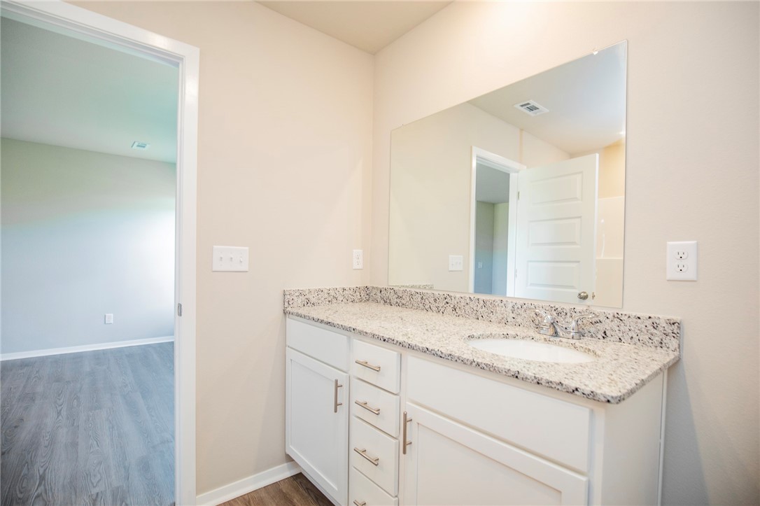 WALNUT HILL SUB PH IV-PEA RIDGE - Residential Lease