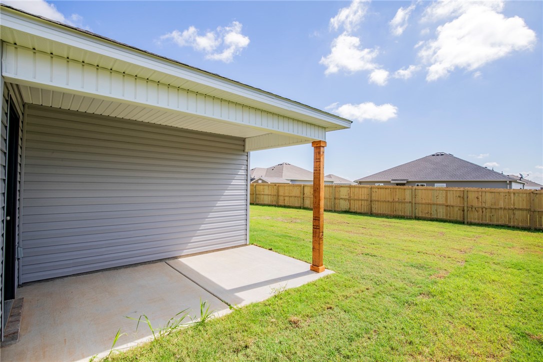 WALNUT HILL SUB PH IV-PEA RIDGE - Residential Lease