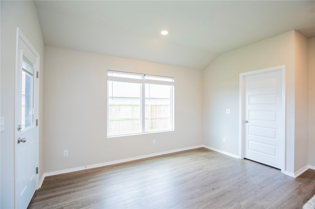 WALNUT HILL SUB PH IV-PEA RIDGE - Residential Lease
