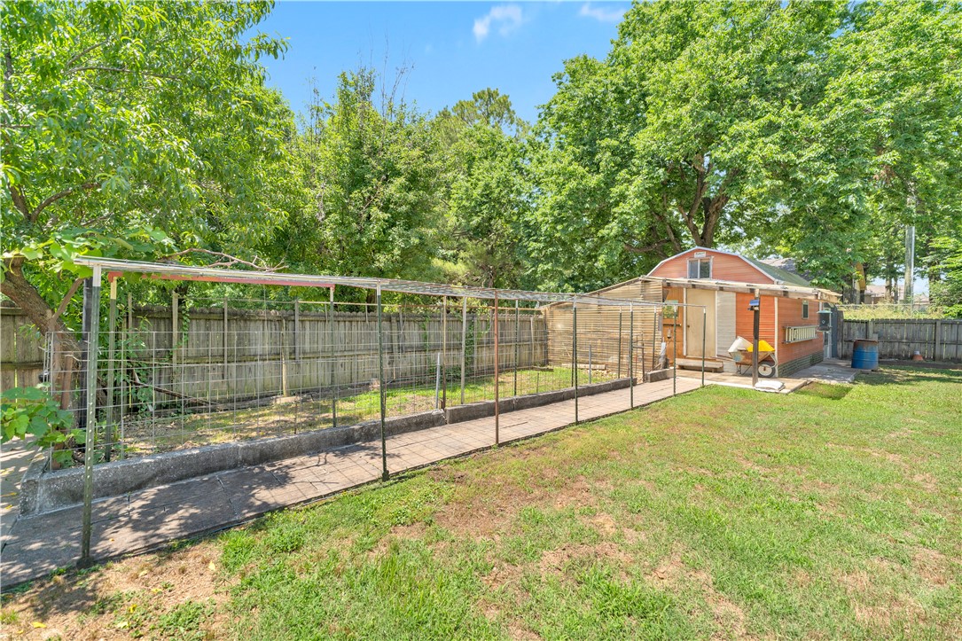 Rolling Hills Sub Siloam Spgs - Residential