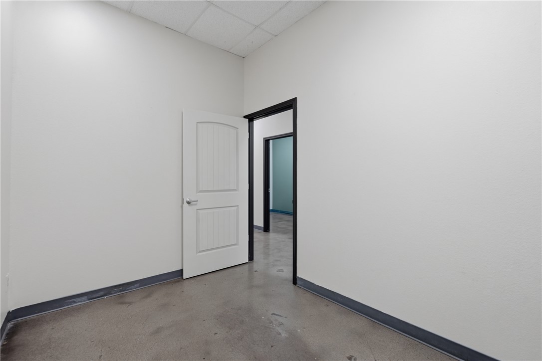 Springdale Outlots - Commercial Lease