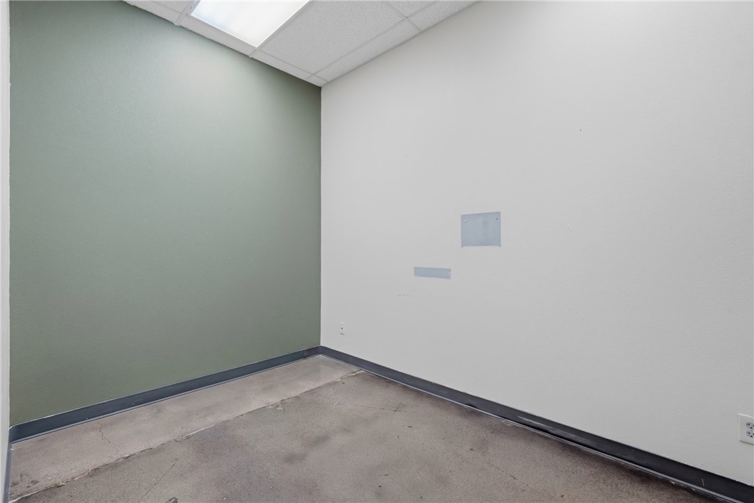 Springdale Outlots - Commercial Lease