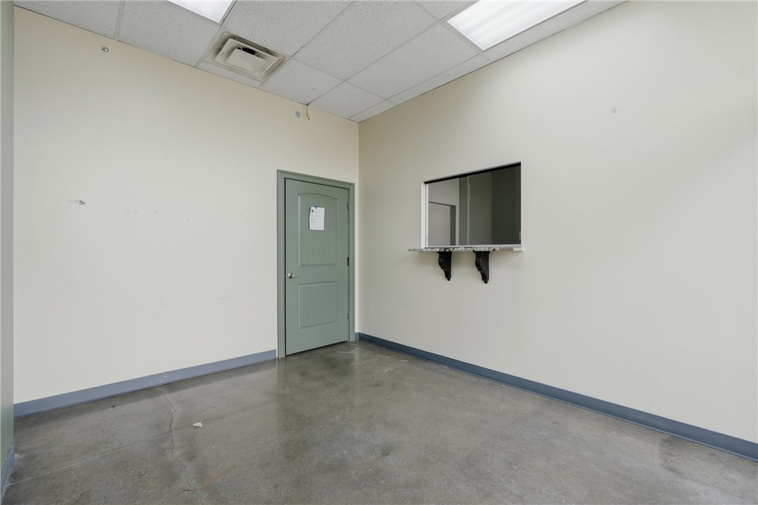 Springdale Outlots - Commercial Lease