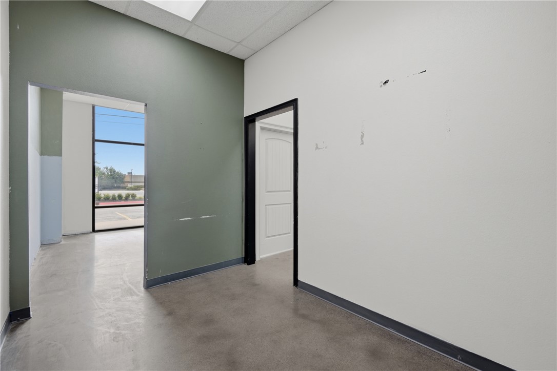 Springdale Outlots - Commercial Lease