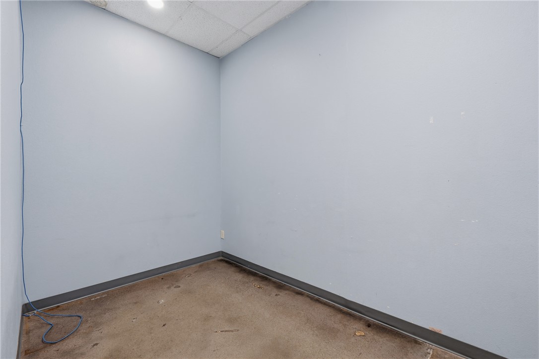 Springdale Outlots - Commercial Lease