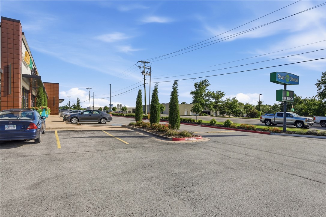 Springdale Outlots - Commercial Lease