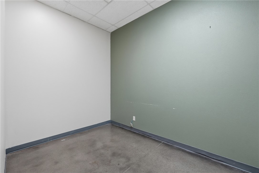 Springdale Outlots - Commercial Lease