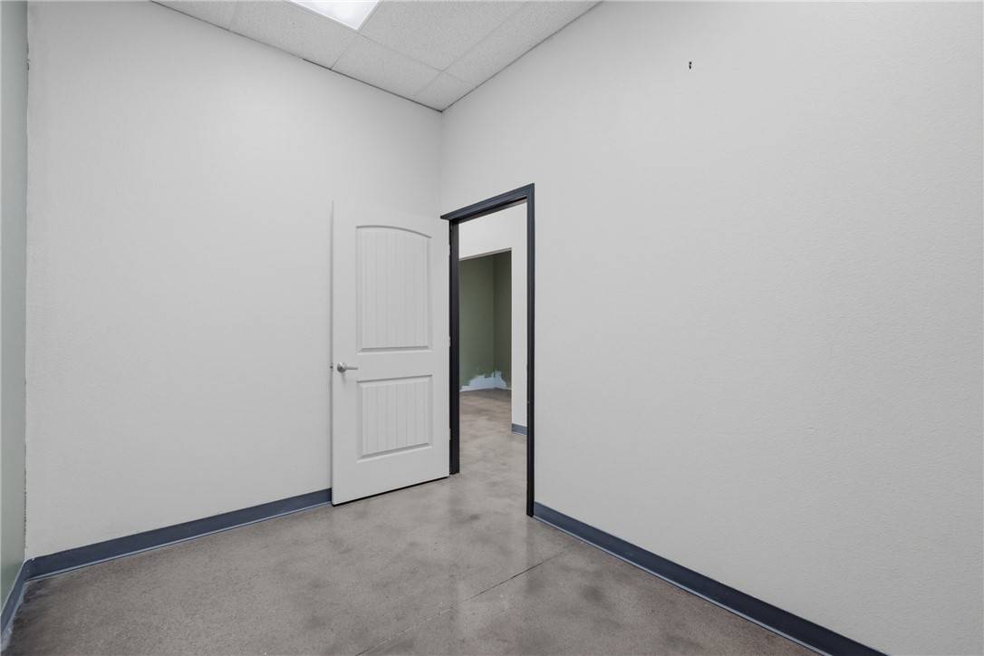 Springdale Outlots - Commercial Lease