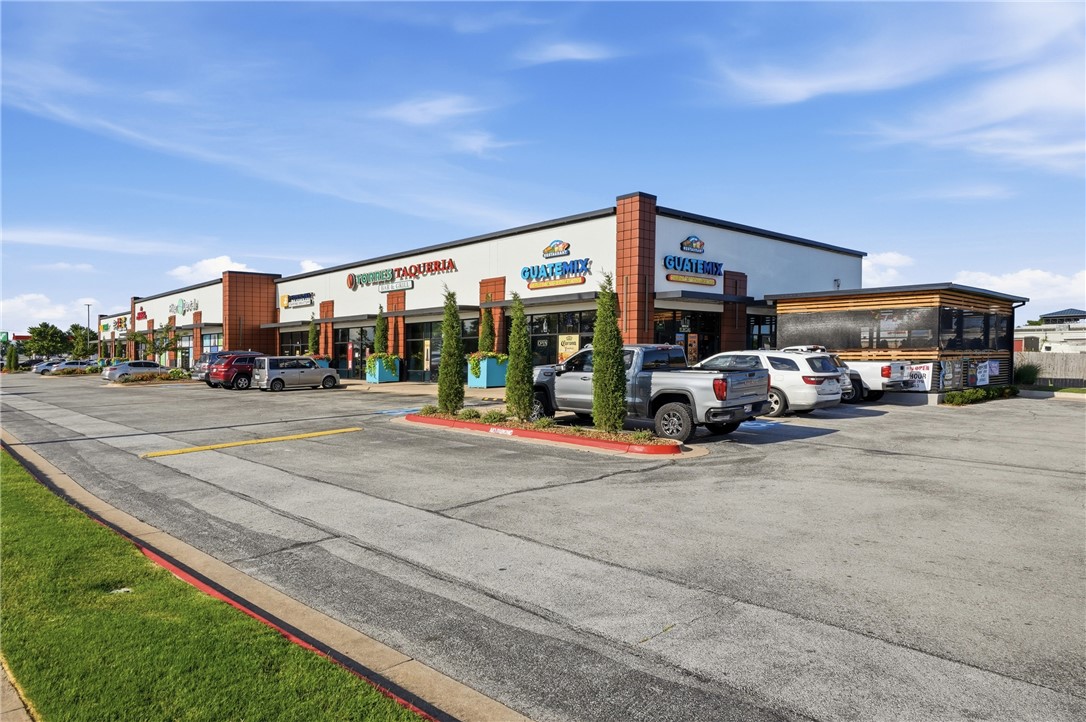 Springdale Outlots - Commercial Lease