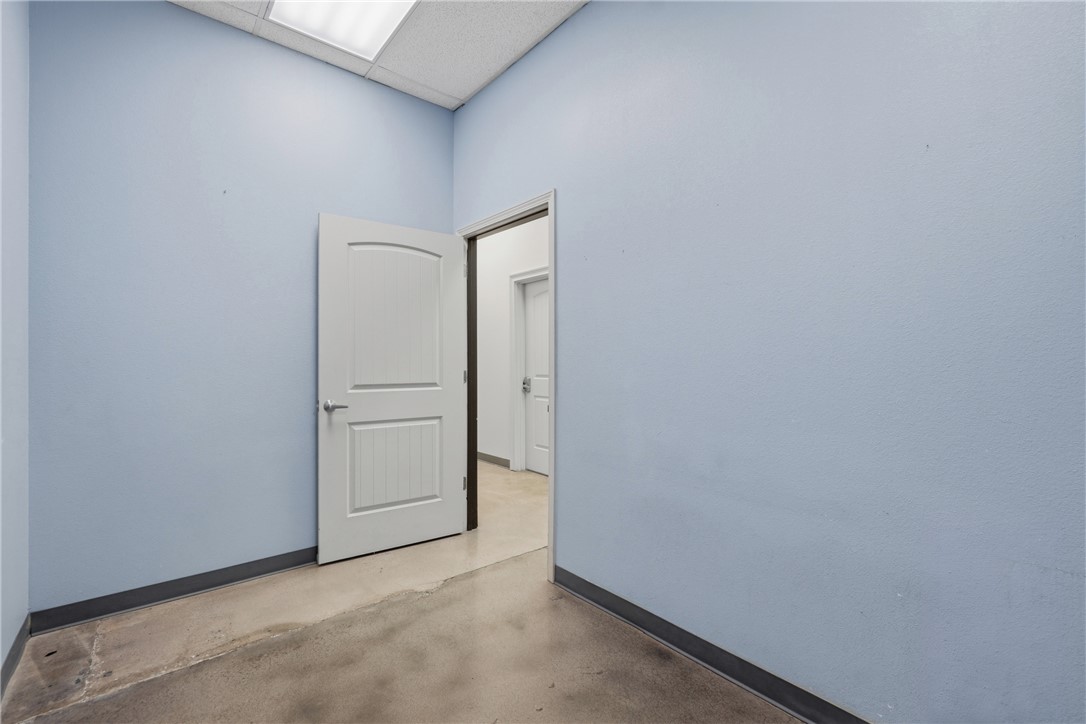 Springdale Outlots - Commercial Lease