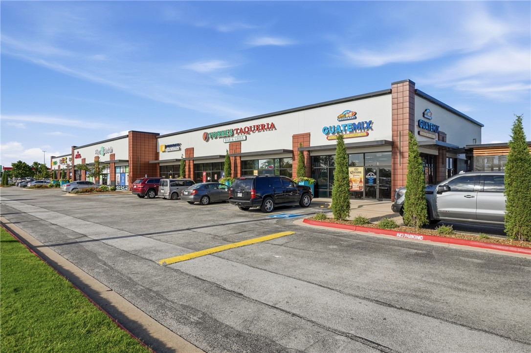Springdale Outlots - Commercial Lease
