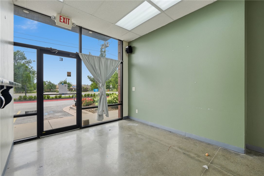 Springdale Outlots - Commercial Lease