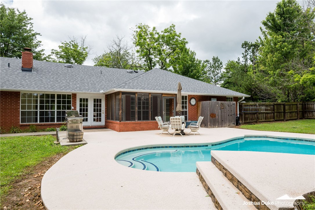 Sassafrass Row - Residential