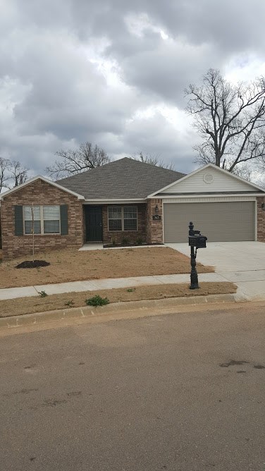 This brand new 1,640 square-foot, 4 bedroom, 2 bath home has easy-to-care-for hard-surface flooring throughout. Be the first to occupy this spacious split floorplan nestled between rolling pastures in Bethel Heights. Convenient to JB Hunt, Tyson, Lowell, and downtown Springdale. Enjoy a vaulted living room ceiling leading into a roomy, eat-in kitchen. Check out all of the 3 and 4 bedroom homes available for rent in this neighborhood.