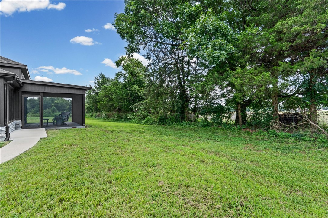 Doris Perry Tr 4 - Residential