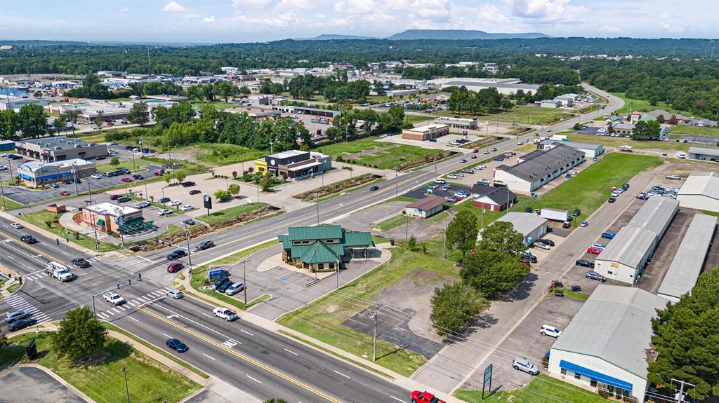 0.42 acre lot located directly on Weir Rd with close proximity to 1-40 and just off West Parkway in downtown Russellville. This area is dense with retail, medical, restaurant and professional office space. Ready for development.