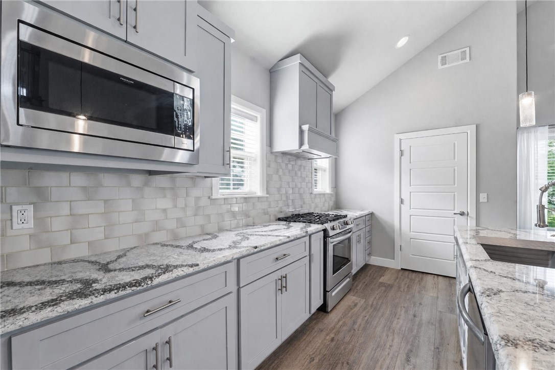 Rolling Hills Sub Bentonville - Residential