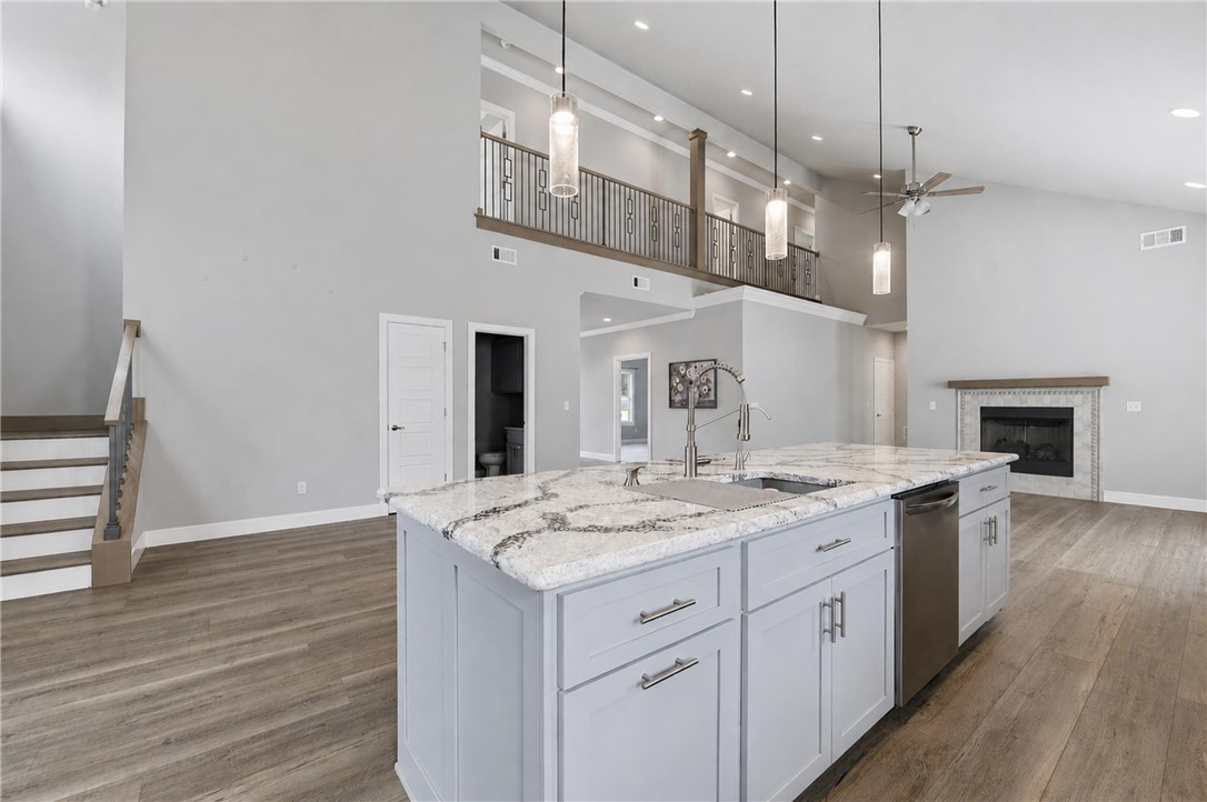 Rolling Hills Sub Bentonville - Residential