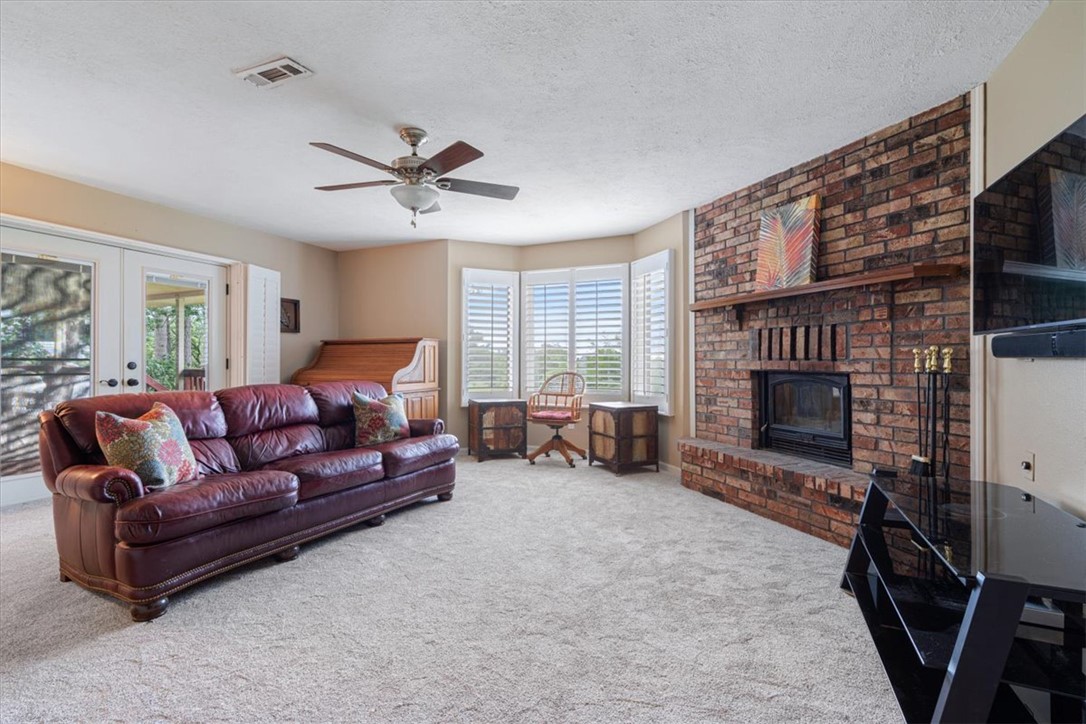 Unit 11 Holiday Island - Residential