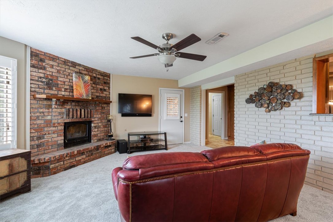 Unit 11 Holiday Island - Residential