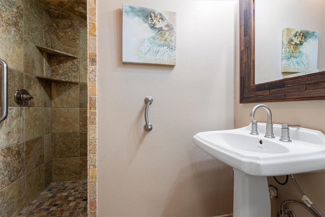 Unit 11 Holiday Island - Residential