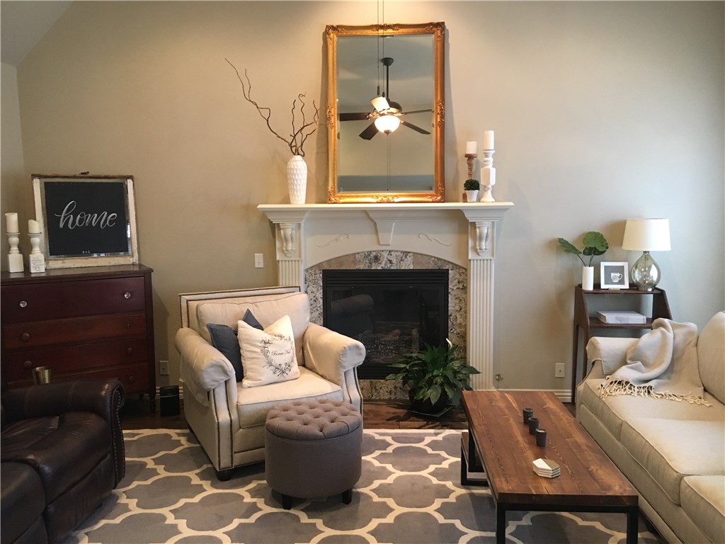 Maloree Woods Add Siloam Spgs - Residential