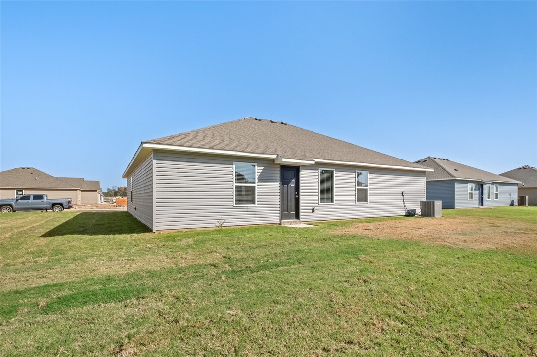 WALNUT HILL SUB PH III-PEA RIDGE - Residential Lease