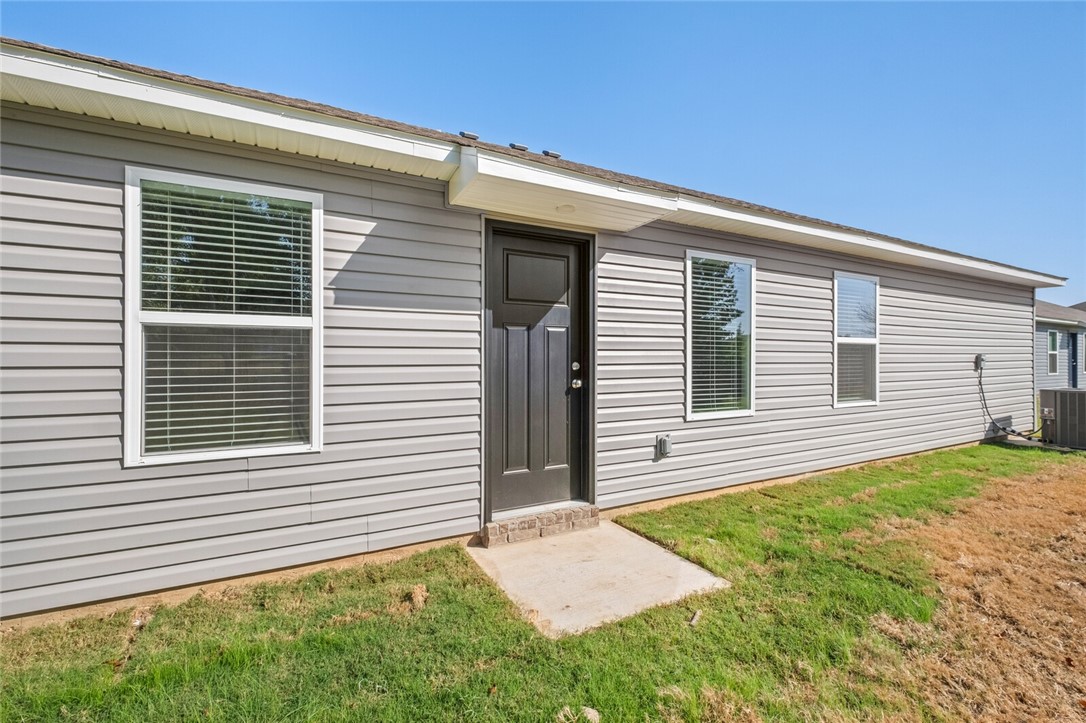 WALNUT HILL SUB PH III-PEA RIDGE - Residential Lease