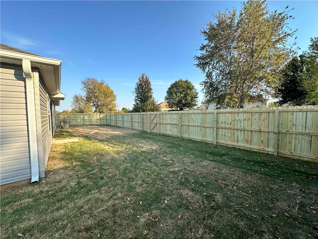WALNUT HILL SUB PH III-PEA RIDGE - Residential Lease