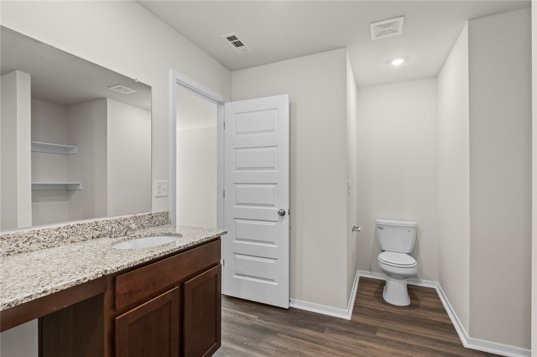 WALNUT HILL SUB PH III-PEA RIDGE - Residential Lease