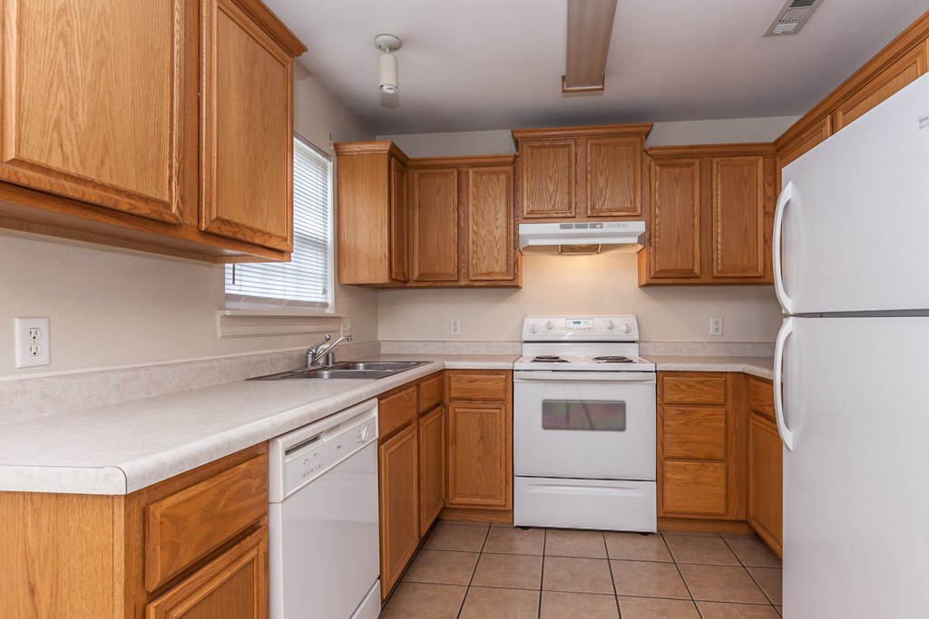 Meadowlark Sub Ph IV - Residential Lease