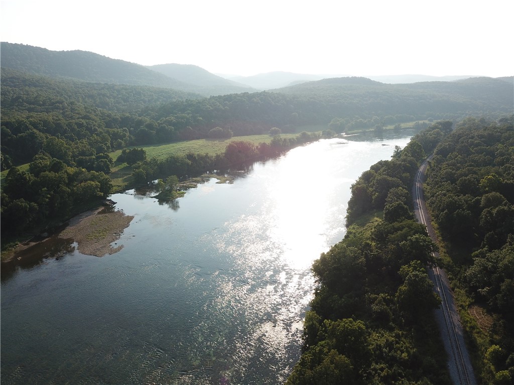 White River Valley - Land