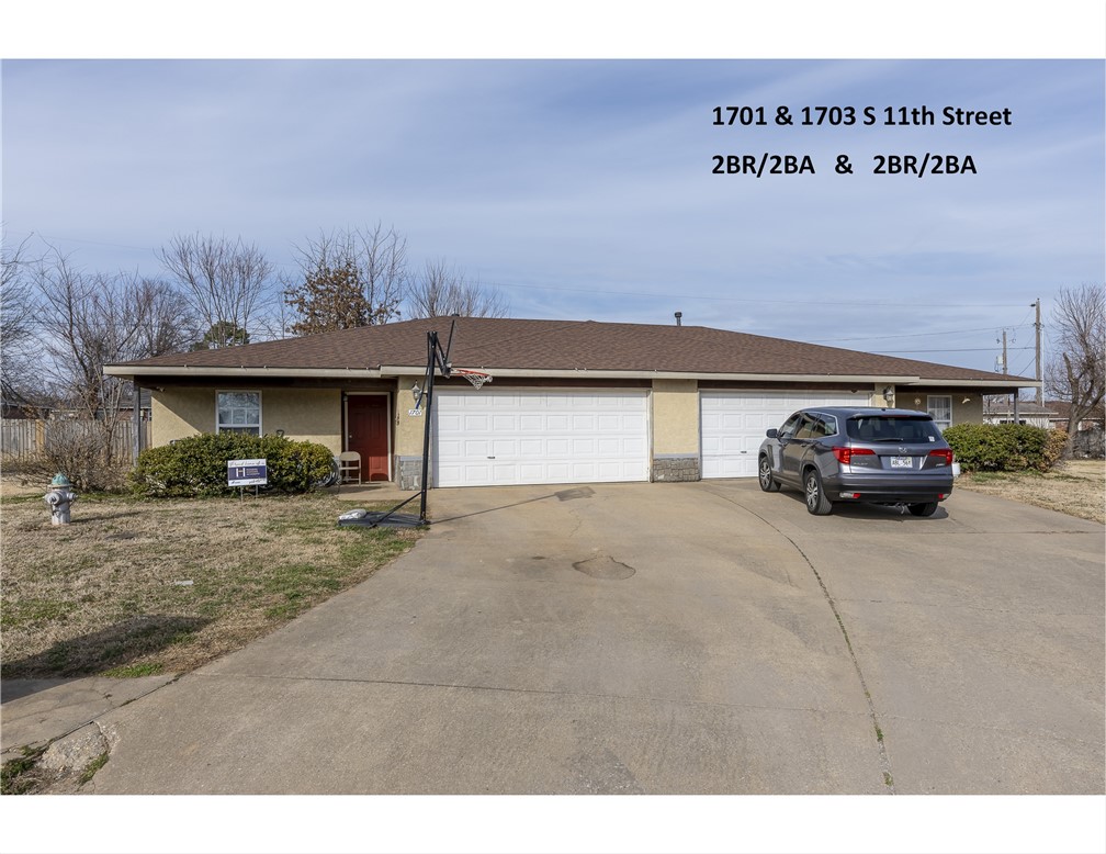 Catalpa Circle Rogers - Residential