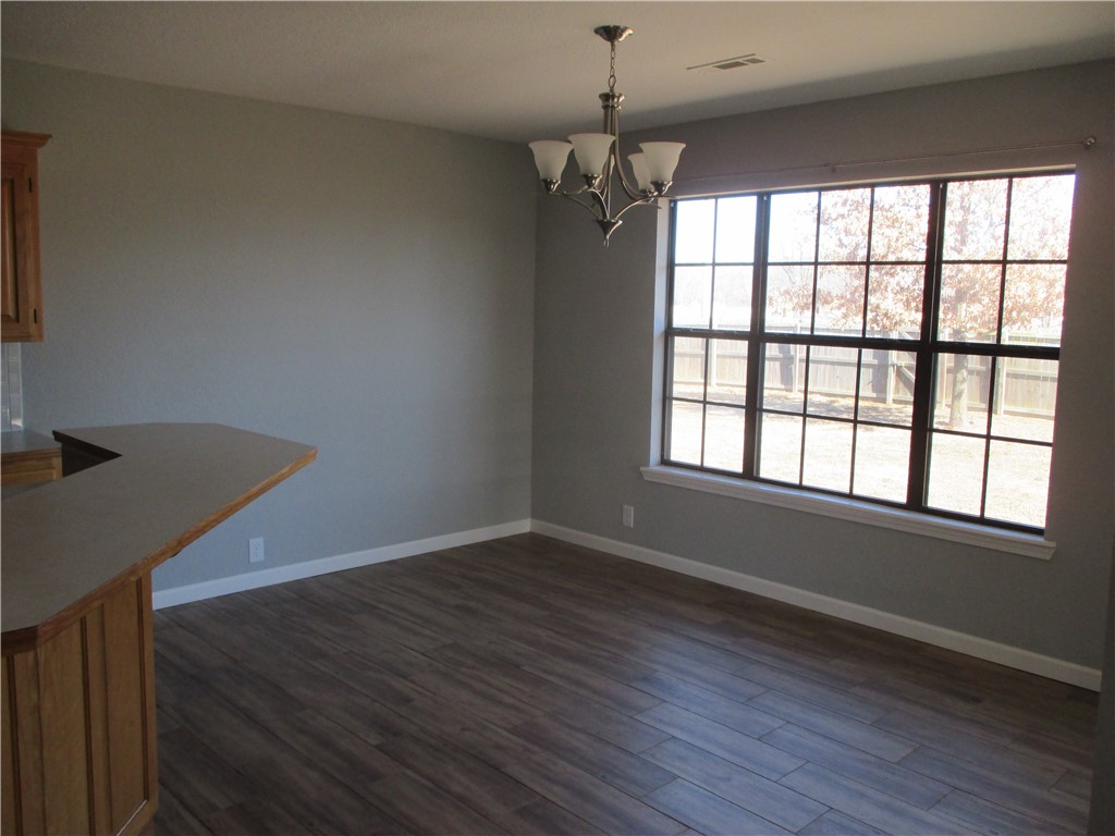 Round Prairie Estate Ph 1 Gentry - Residential Lease