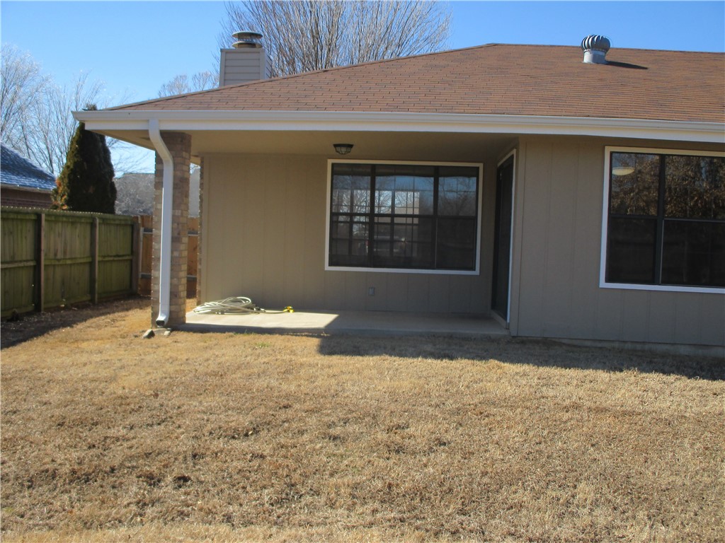 Round Prairie Estate Ph 1 Gentry - Residential Lease
