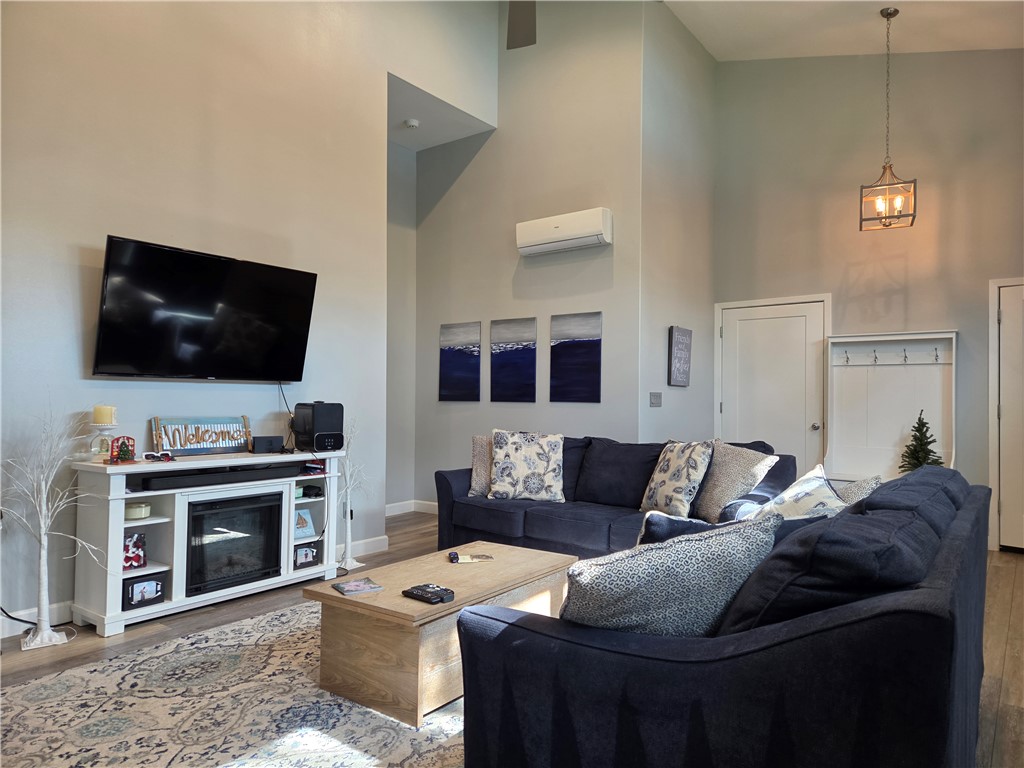 Hanover Sub Ph Ii Bentonville - Residential