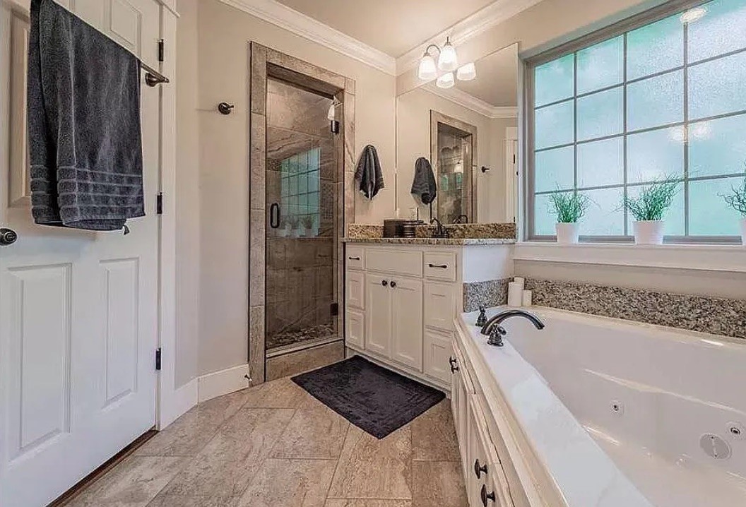 Warwick Sub Bvv - Residential Lease